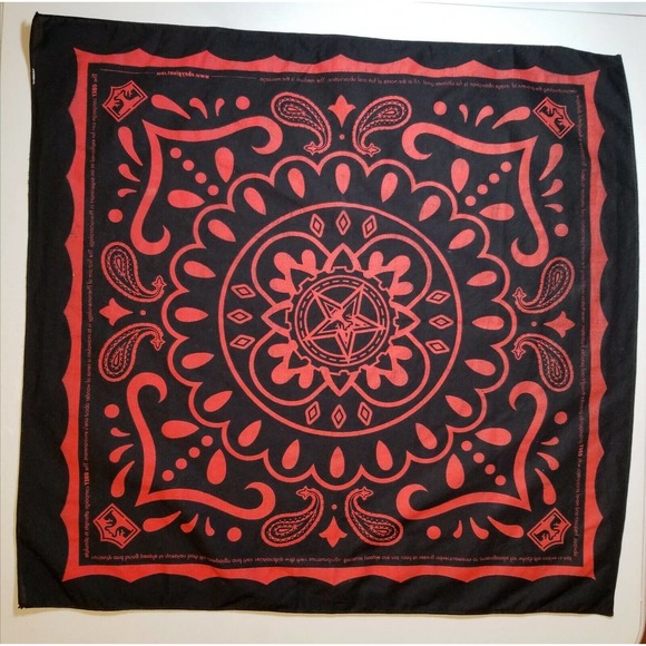 Shepard Fairey Red and Black Bandana Obey Giant Hard to Find Mandala Style - Picture 7 of 7